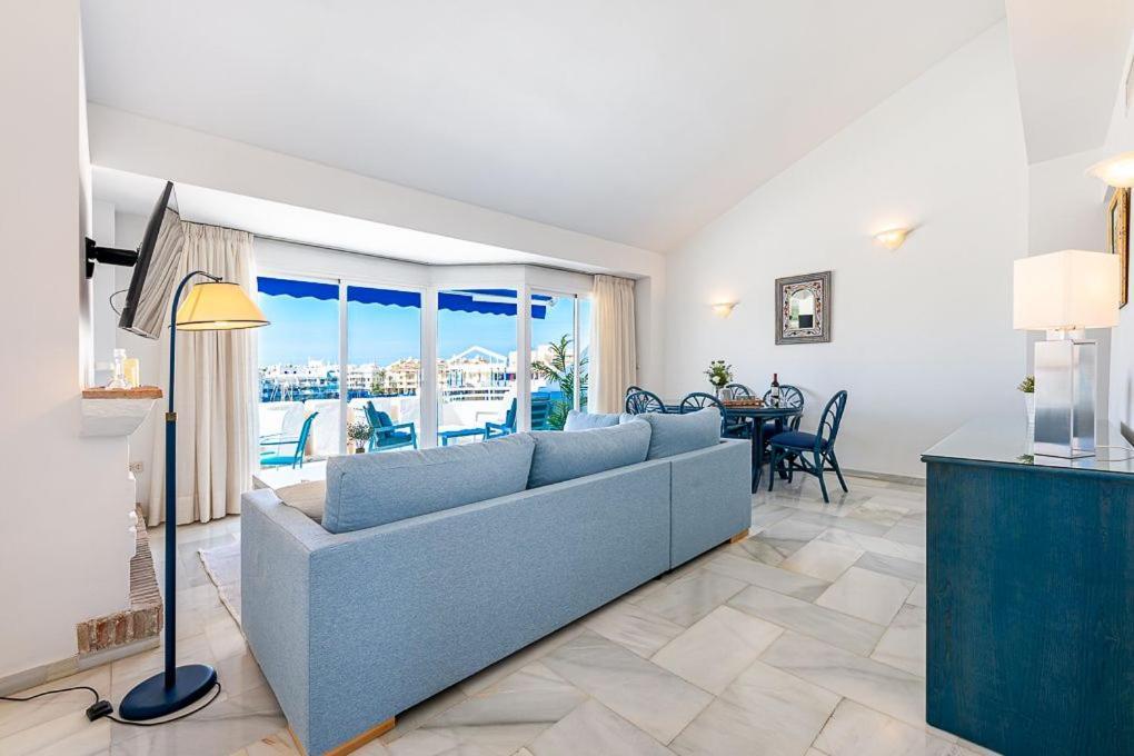 Puerto De Benalmadena Apartamento Vacacional Con Vistas Al Mar Y Yates Tres Habitaciones 2 Banos Exterior foto